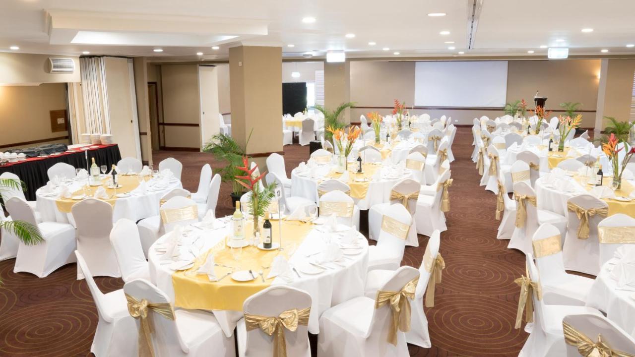 Holiday Inn & Suites Port Moresby By Ihg Eksteriør bilde